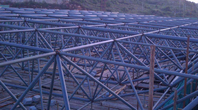 德令哈概述网架加工中对钢材的质量的过细恳求