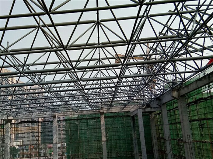 青海德令哈网架钢结构工程有限公司
